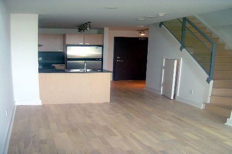 Preview image for 637 Lake Shore Blvd W #613, Toronto