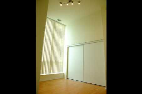 Preview image for 7 Lorraine Dr #102, Toronto