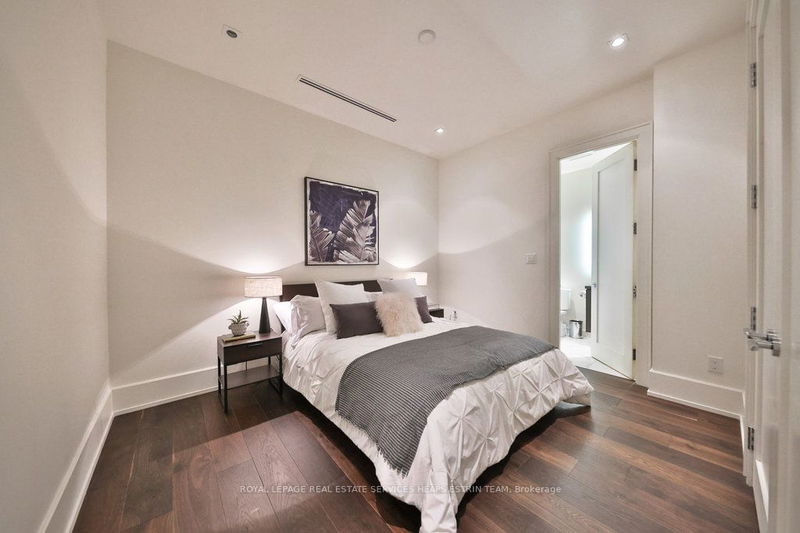 Preview image for 36 Hazelton Ave #3D, Toronto