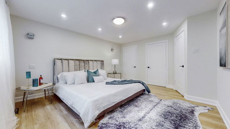 Preview image for 23 Quincy Cres, Toronto