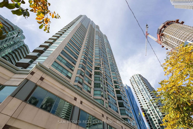 Preview image for 10 Yonge St #1404, Toronto