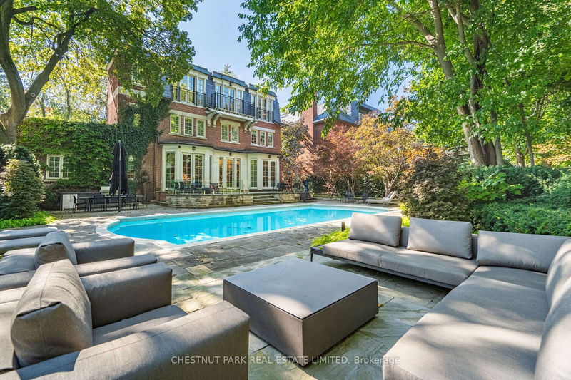 Preview image for 82 Chestnut Park Rd, Toronto