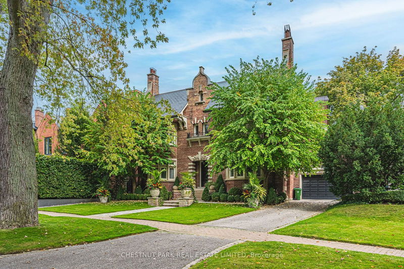 Preview image for 82 Chestnut Park Rd, Toronto