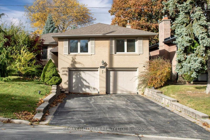 Preview image for 24 Burleigh Heights Dr, Toronto
