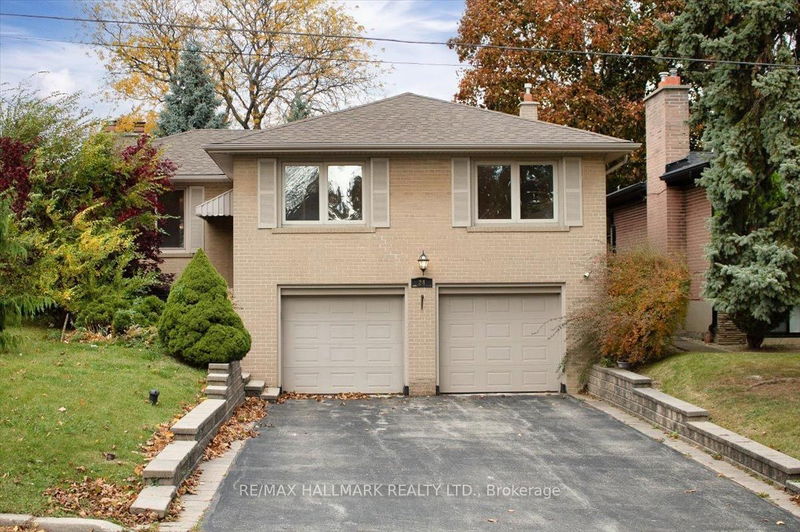 Preview image for 24 Burleigh Heights Dr, Toronto