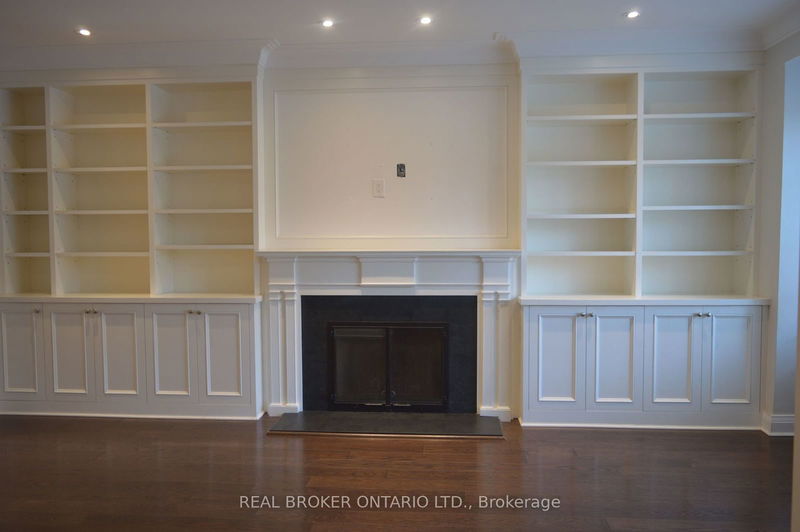 Preview image for 14 Menin Rd, Toronto