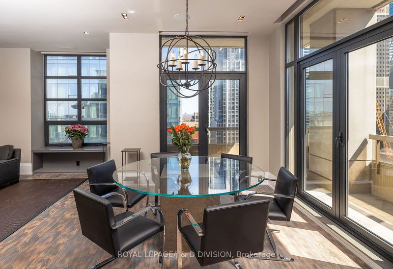 Preview image for 68 Yorkville Ave #1601, Toronto