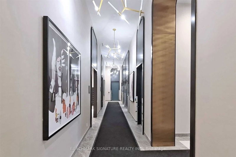 Preview image for 60 Shuter St #703, Toronto
