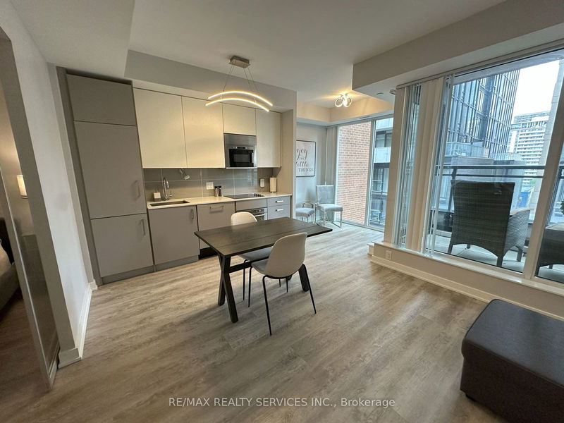 Preview image for 17 Dundonald St #408, Toronto