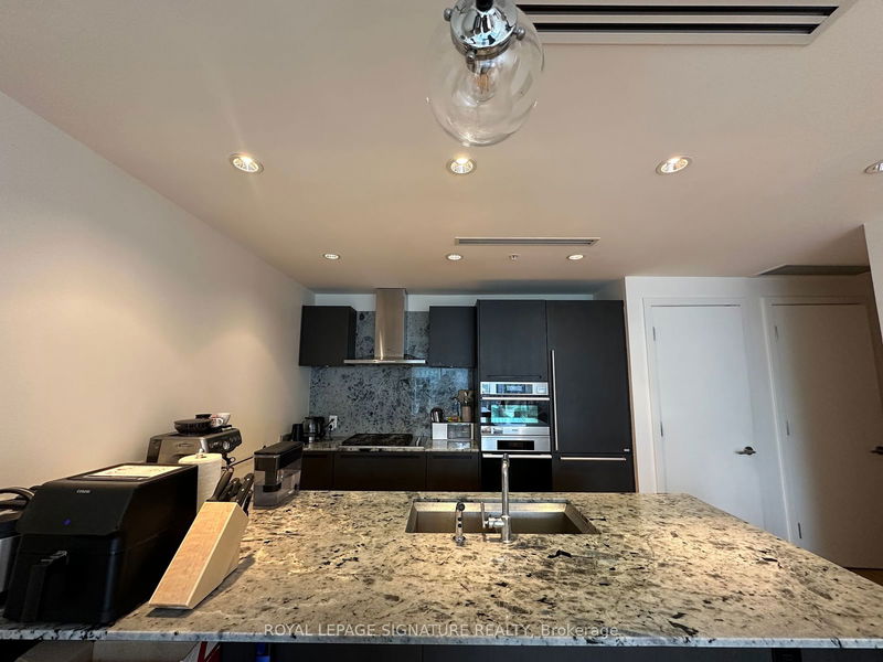 Preview image for 180 University Ave #3104, Toronto