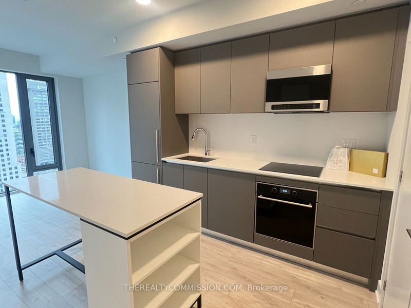 Preview image for 8 CUMBERLAND St #3904, Toronto