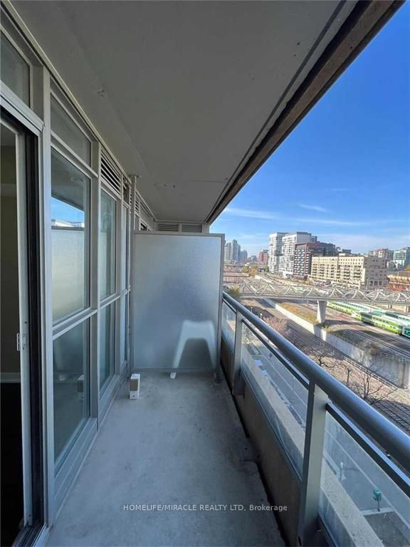 Preview image for 10 Capreol Crt #847, Toronto