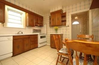 Preview image for 9 Evan Rd, Toronto