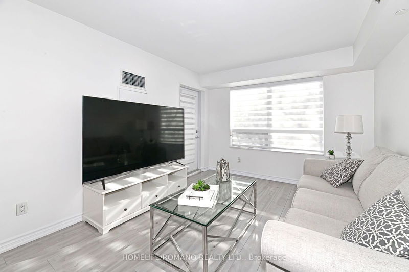 Preview image for 35 Saranac Blvd #427, Toronto