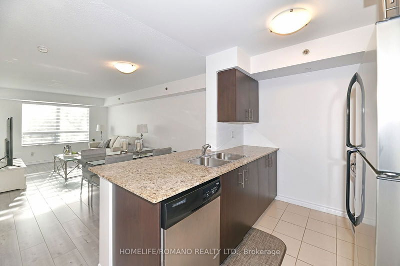 Preview image for 35 Saranac Blvd #427, Toronto