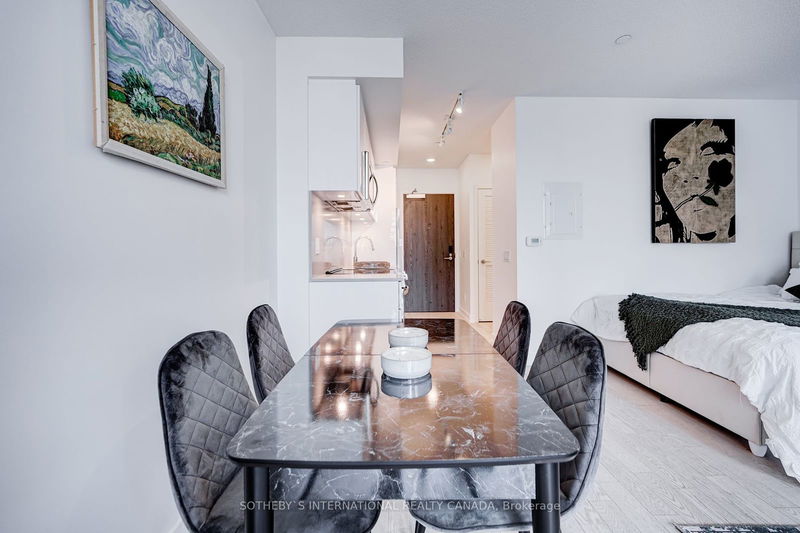 Preview image for 25 Richmond St E #402, Toronto