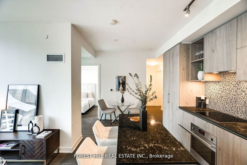 Preview image for 1 Yorkville Ave #802, Toronto