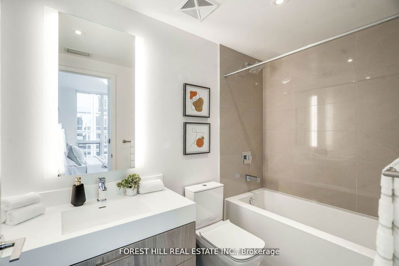 Preview image for 1 Yorkville Ave #802, Toronto