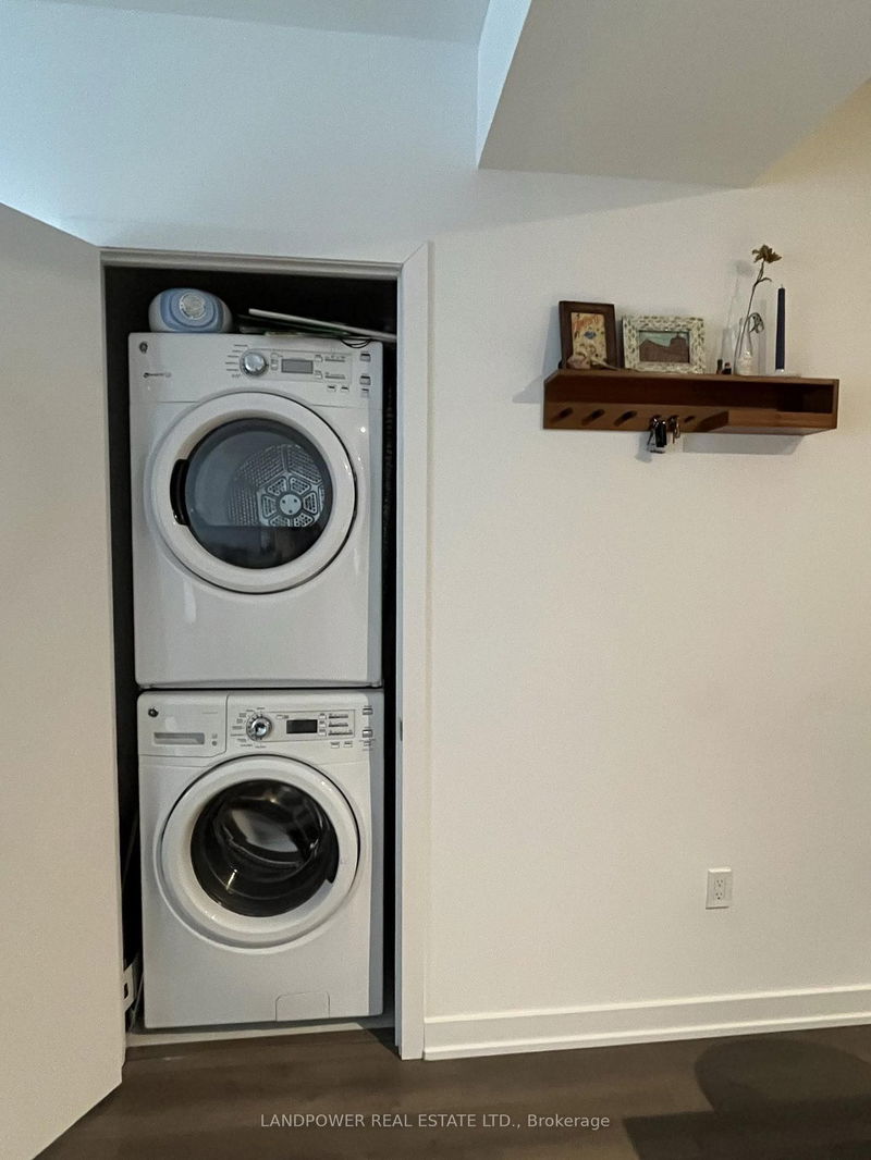 Preview image for 38 Iannuzzi St #632, Toronto