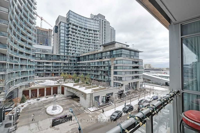 Preview image for 10 Capreol Crt #653, Toronto