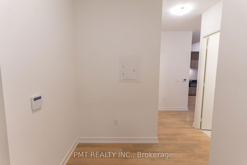 Preview image for 158 Front St E #913, Toronto