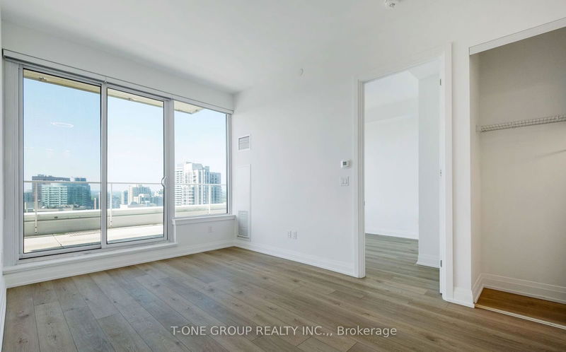 Preview image for 75 Canterbury Pl #Ph107, Toronto