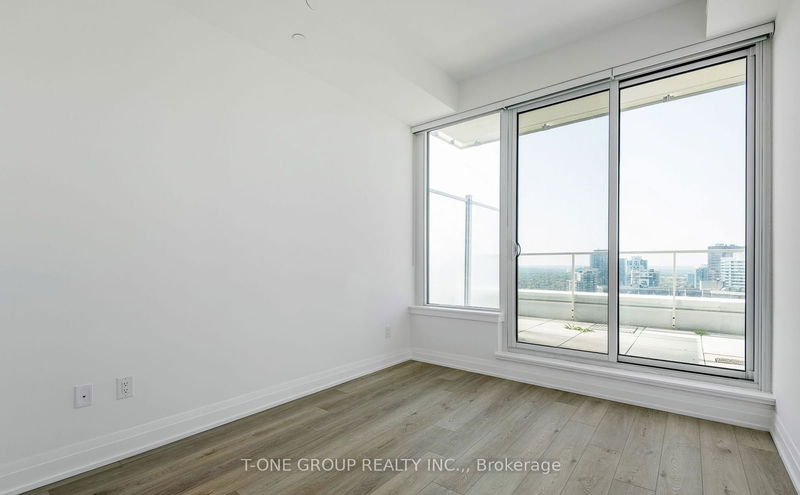 Preview image for 75 Canterbury Pl #Ph107, Toronto