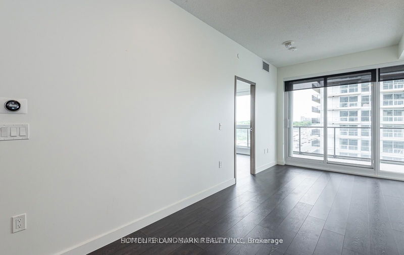 Preview image for 27 Mcmahon Dr #907, Toronto