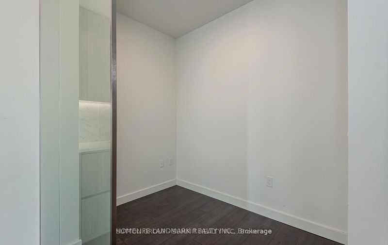 Preview image for 27 Mcmahon Dr #907, Toronto