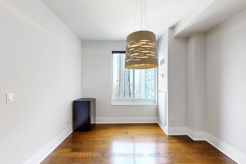 Preview image for 35 Balmuto St #3401, Toronto