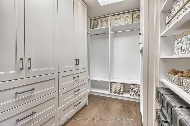 Preview image for 41 Transwell Ave, Toronto