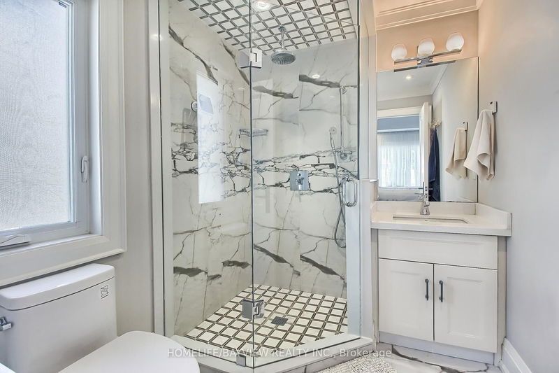Preview image for 41 Transwell Ave, Toronto