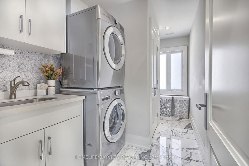 Preview image for 41 Transwell Ave, Toronto
