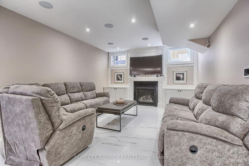 Preview image for 41 Transwell Ave, Toronto