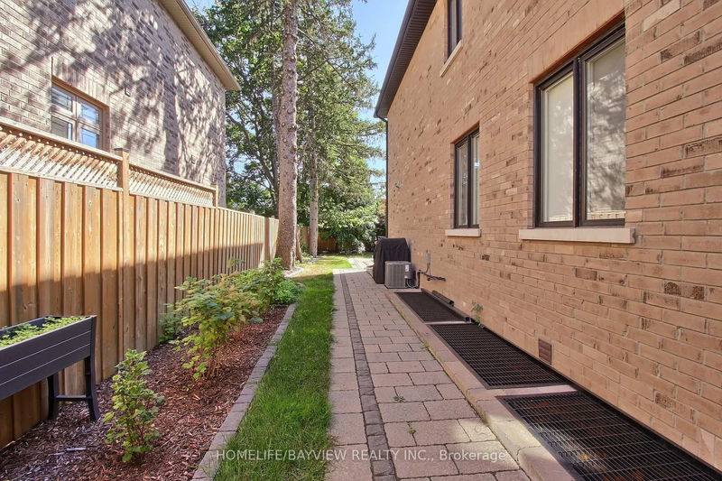 Preview image for 41 Transwell Ave, Toronto