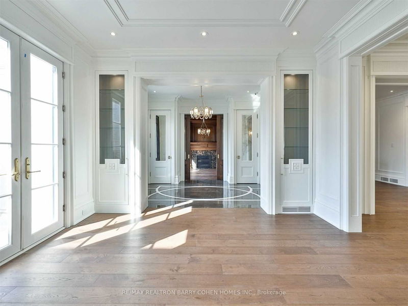 Preview image for 31 Russell Hill Rd, Toronto