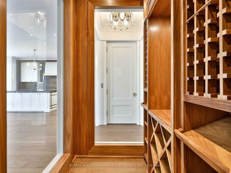 Preview image for 31 Russell Hill Rd, Toronto