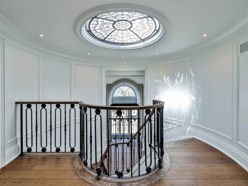 Preview image for 31 Russell Hill Rd, Toronto