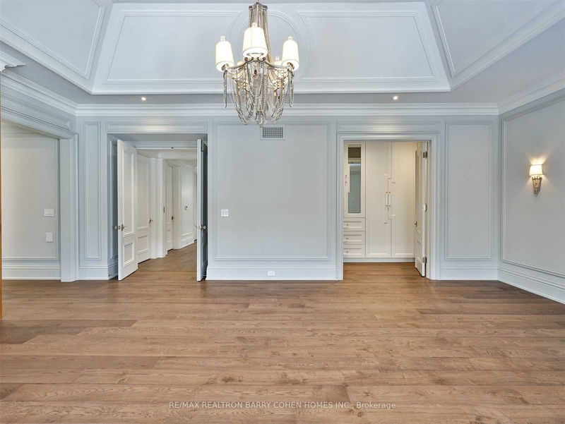 Preview image for 31 Russell Hill Rd, Toronto