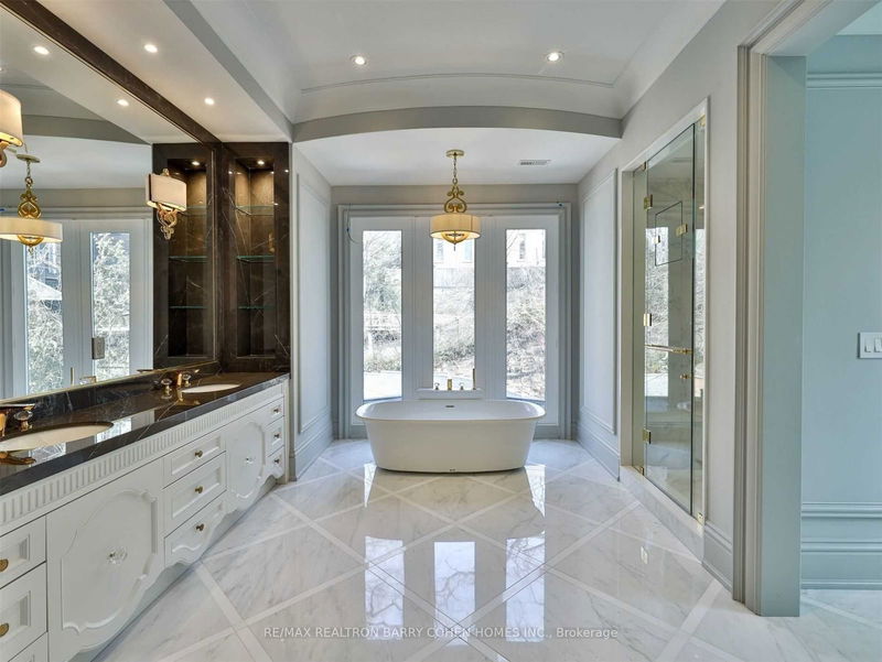 Preview image for 31 Russell Hill Rd, Toronto