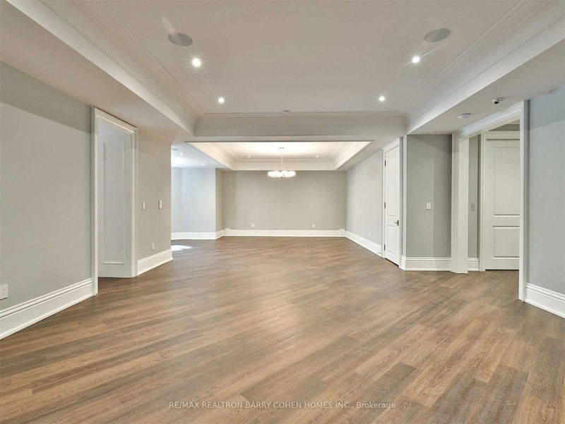 Preview image for 31 Russell Hill Rd, Toronto