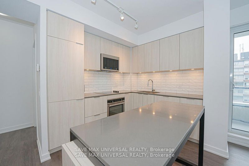 Preview image for 609 Avenue Rd #809, Toronto