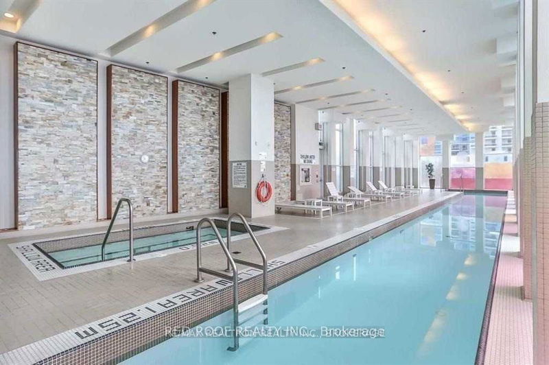 Preview image for 33 Singer Crt #711, Toronto