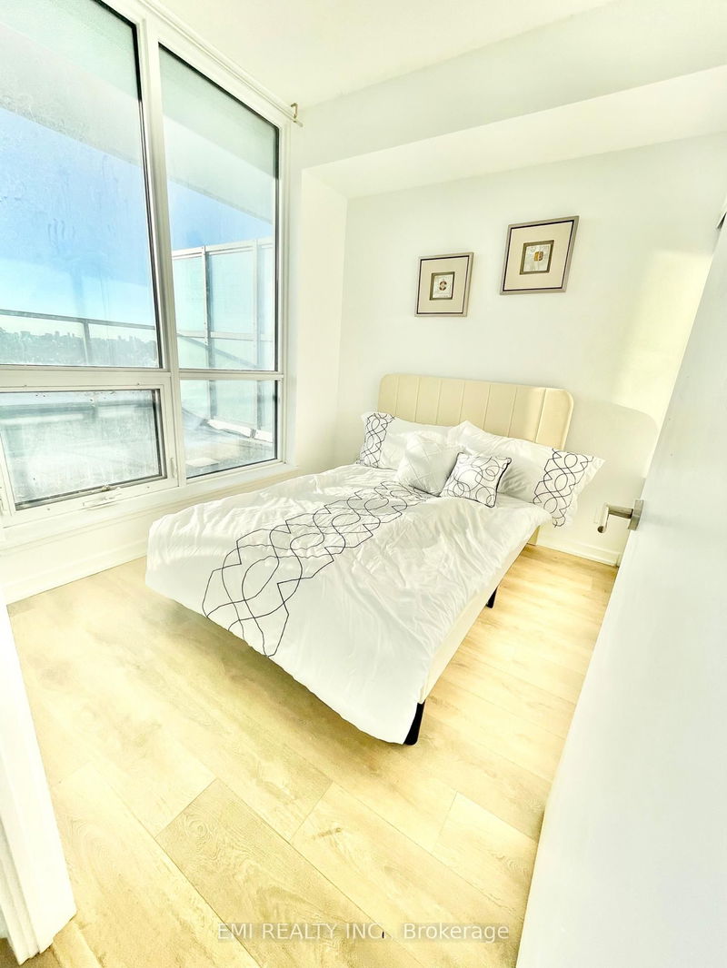 Preview image for 36 Forest Manor Rd #405, Toronto