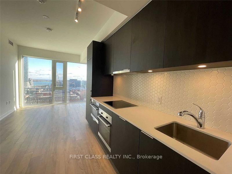 Preview image for 158 Front St E #1409, Toronto