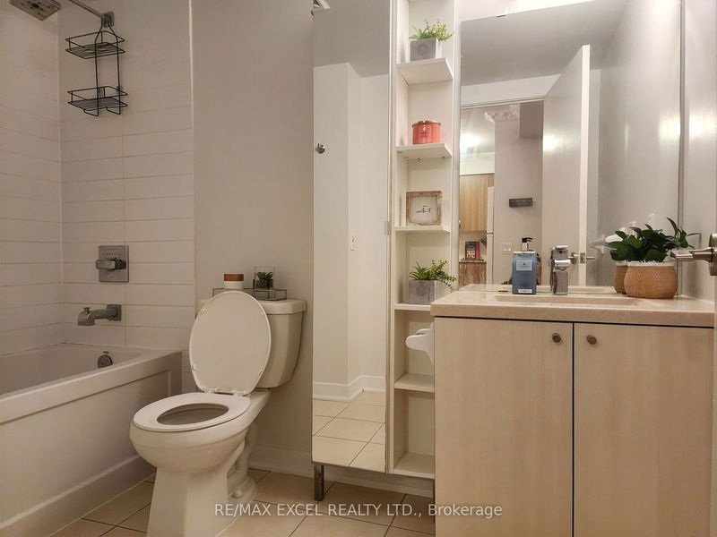 Preview image for 5740 Yonge St #803, Toronto