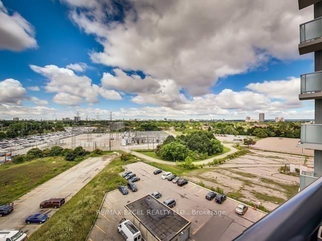 Preview image for 5740 Yonge St #803, Toronto