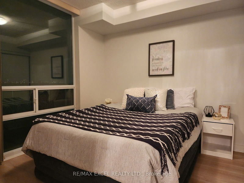 Preview image for 5740 Yonge St #803, Toronto