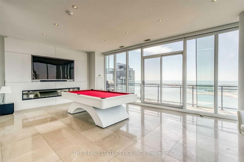 Preview image for 25 Capreol Crt, Toronto