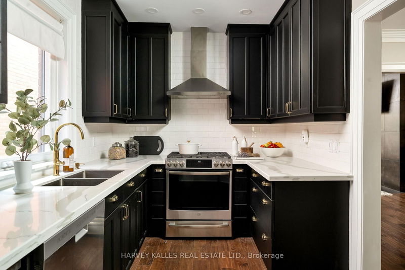 Preview image for 39 Standish Ave, Toronto